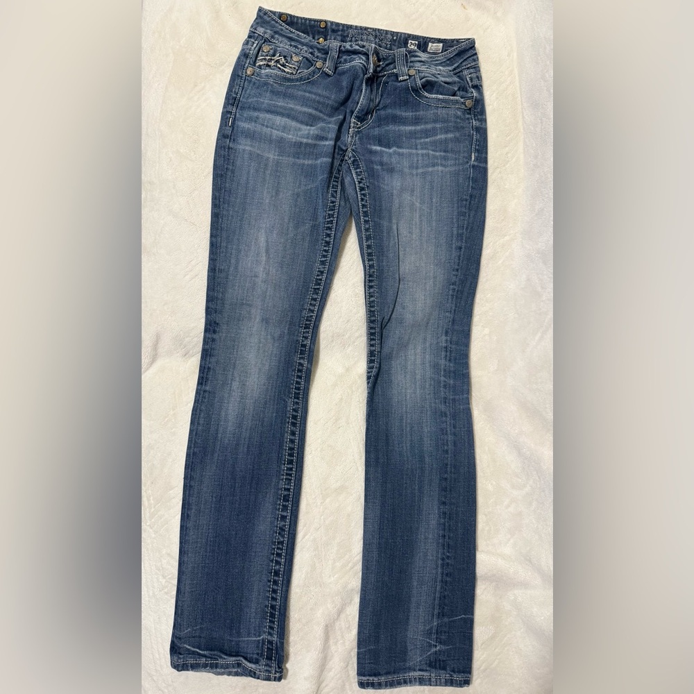 ⚫️⚫️Miss Me Classic Blue Straight Leg Jeans